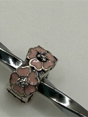 Pandora Pink Primrose Safety Clip